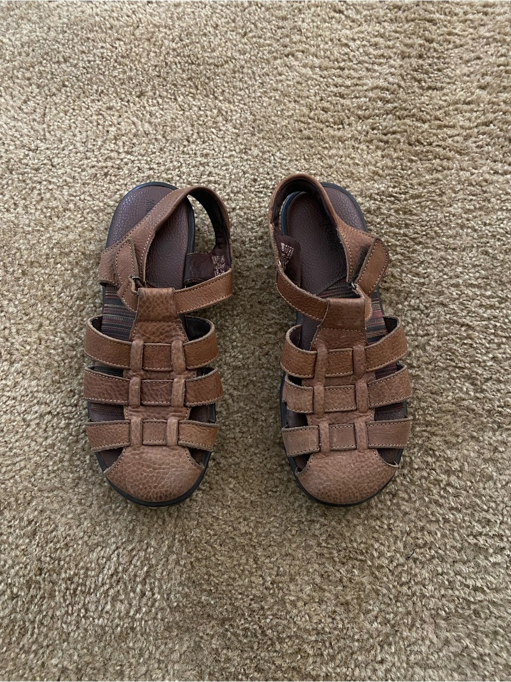 Minnetonka Men’s Leather Fisherman Sandals